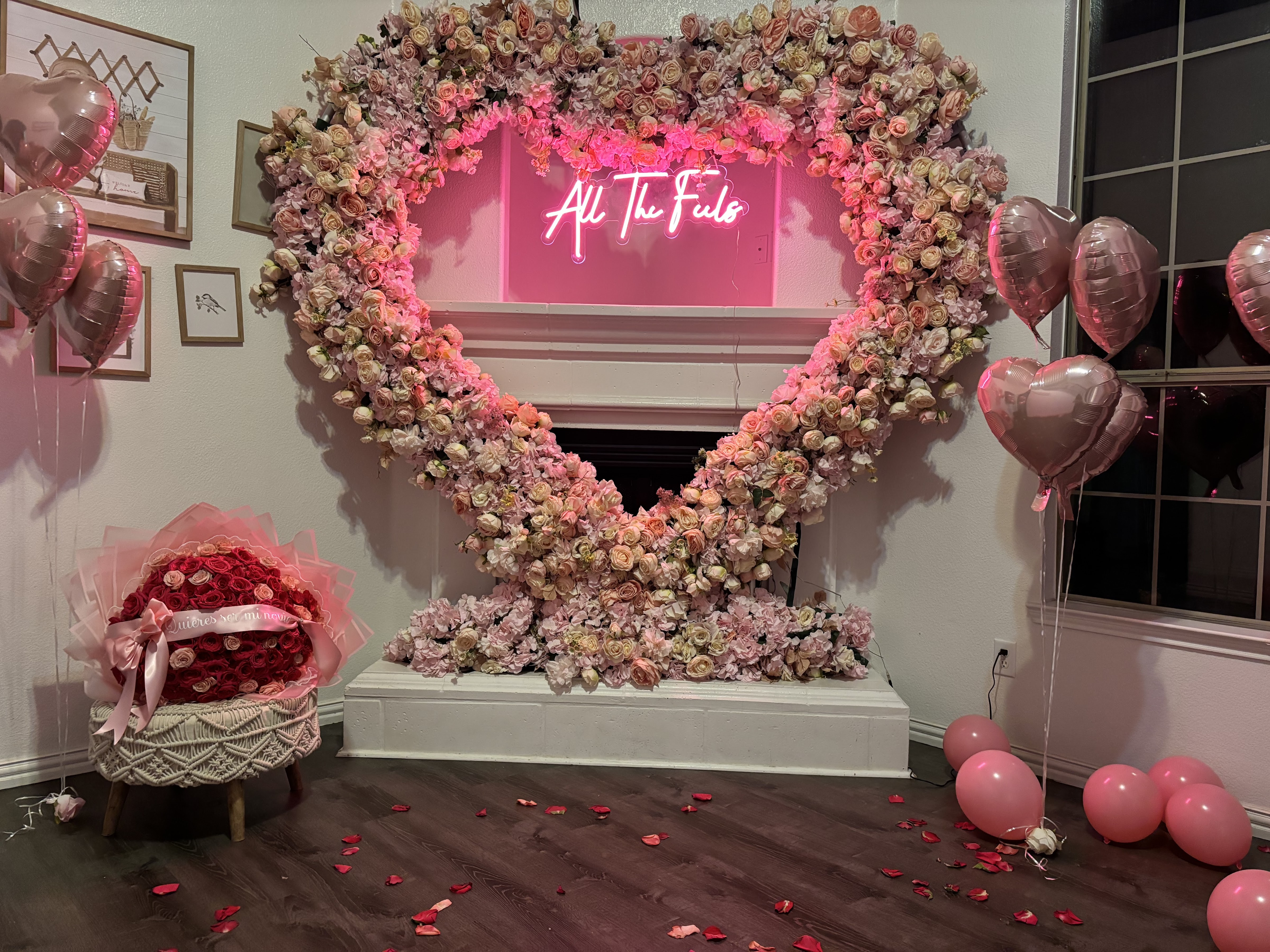 Dallas Bubbly Blooms Photobooth logo